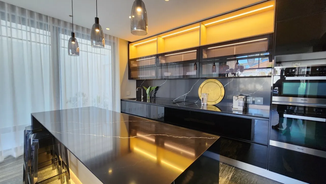 property_a9903ff2-c0b3-40c8-b76c-c7c5399b6a72_20