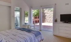 Central House in Camps Bay – photo 5 thumbnail