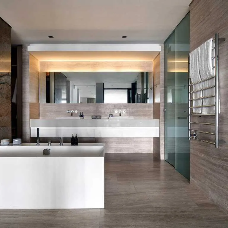 property_aaafdab2-1b9c-49ab-bd85-66cf458bfd45_4
