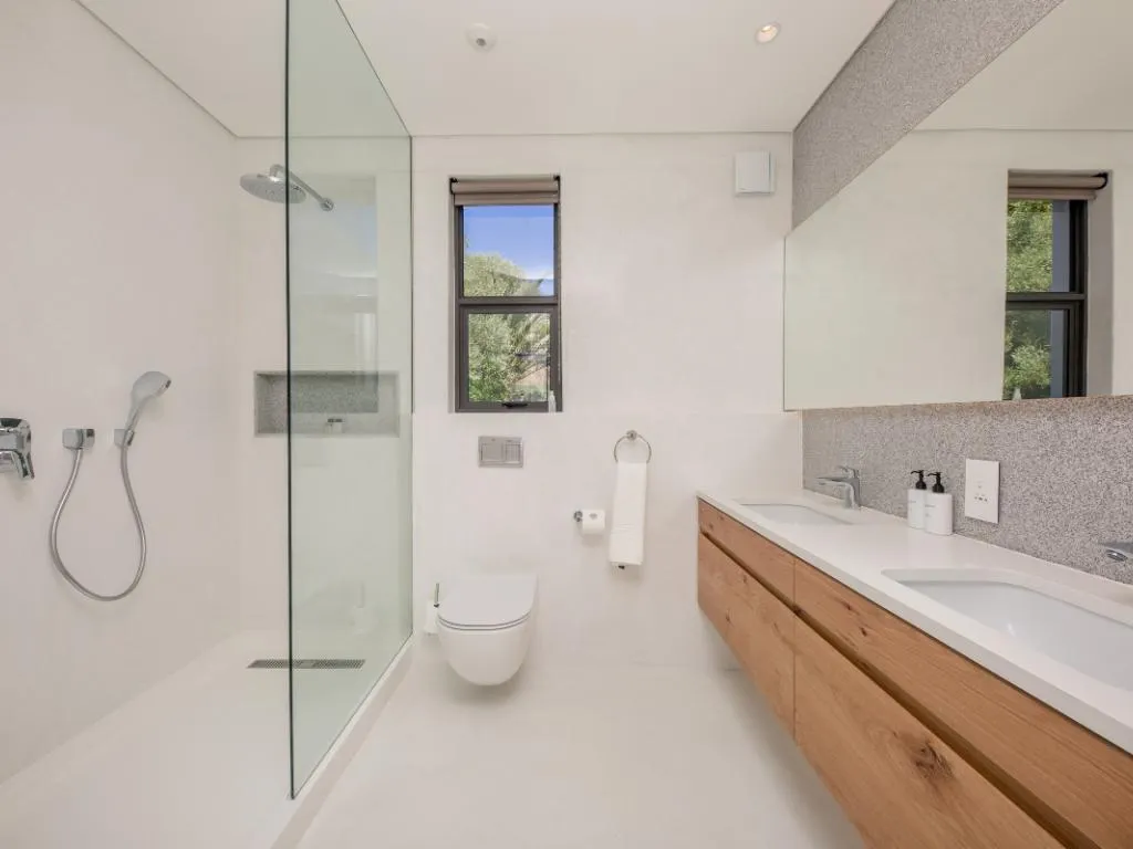 property_aac7e24c-d517-4298-876a-c29f23ca6d7d_3