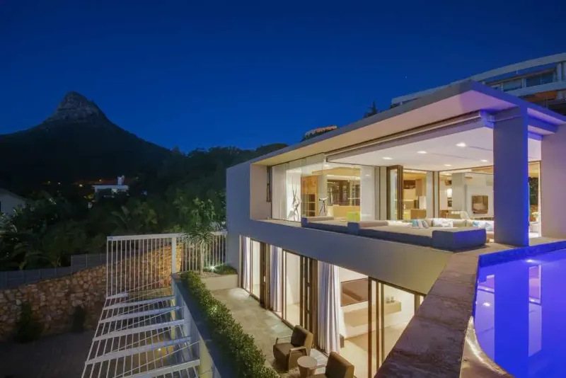 Geneva Drive Villa in Camps Bay – photo 28
