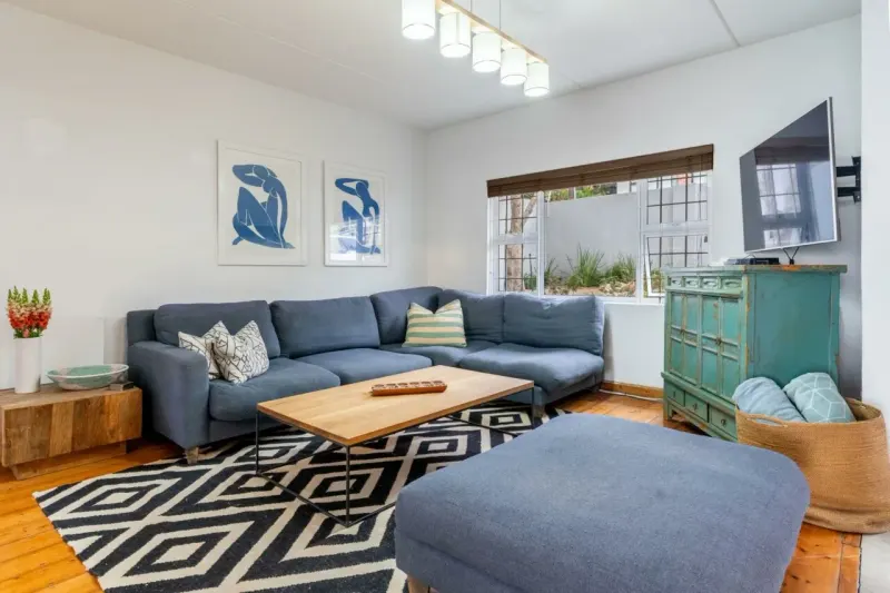 42 on Victoria - Camps Bay beach bungalow in Bakoven – photo 5