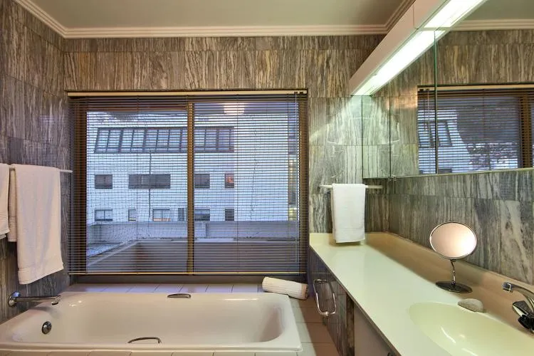 property_ab49acfb-d7a2-4aee-ae4a-ddfc94282506_19
