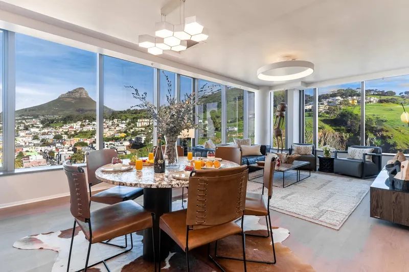 1509 on Strand in Cape Town City Centre – photo 8