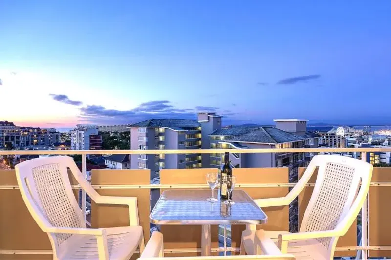 Hillside Heights in Green Point – photo 20