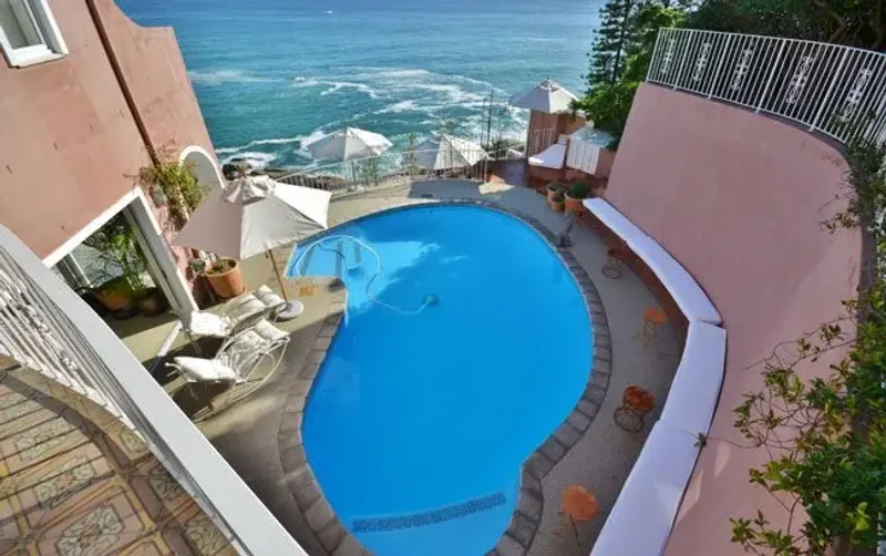 Villa Del Sole in Bantry Bay – photo 2