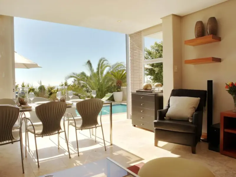 Panorama Apartment in Camps Bay – photo 20