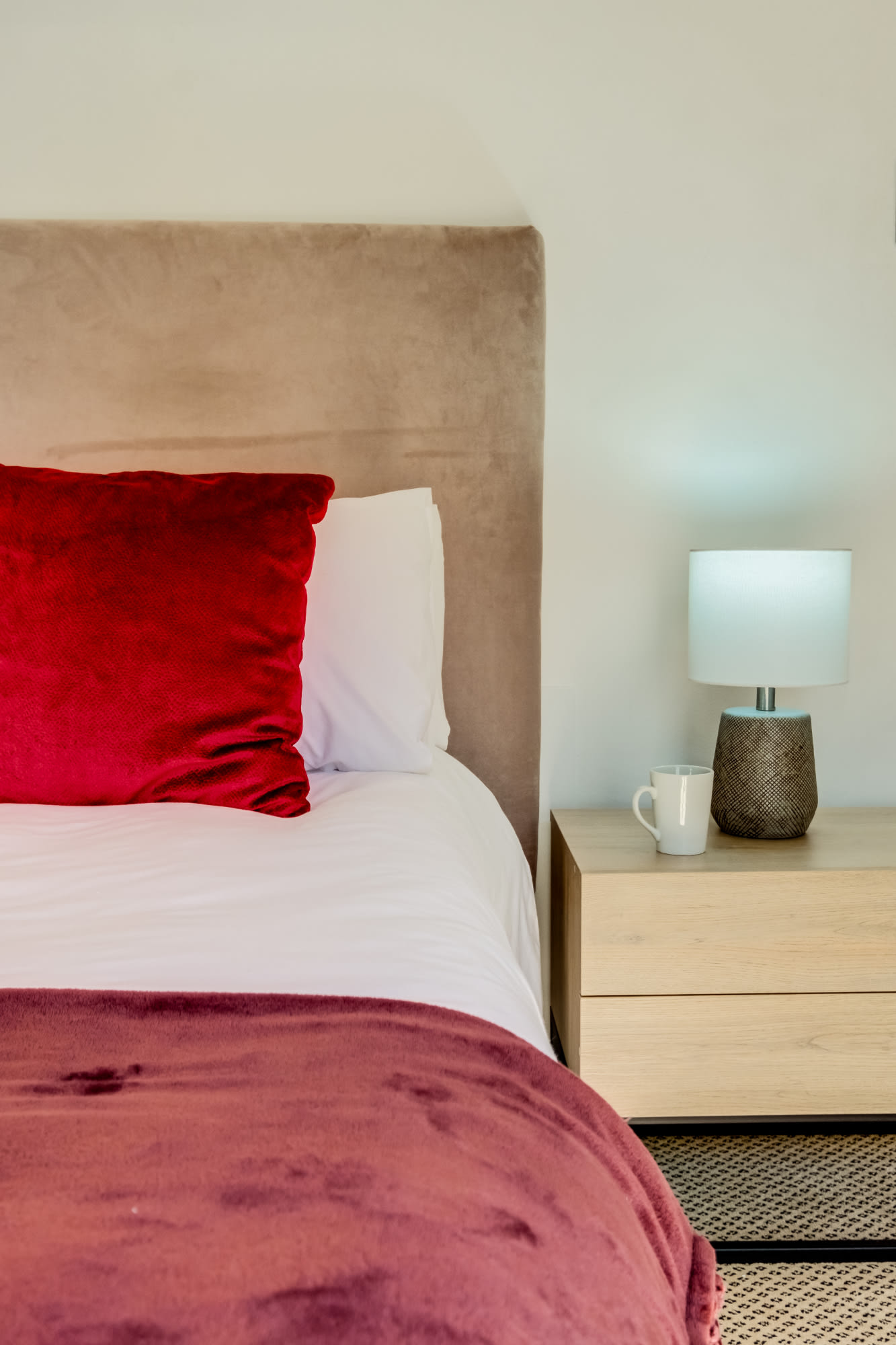 property_ad7c42dc-c3fa-4baf-817b-8000b601ae89_17