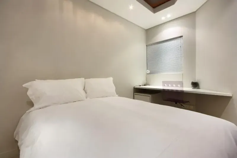 Bantry Bay Apartment 404 in Bantry Bay – photo 12