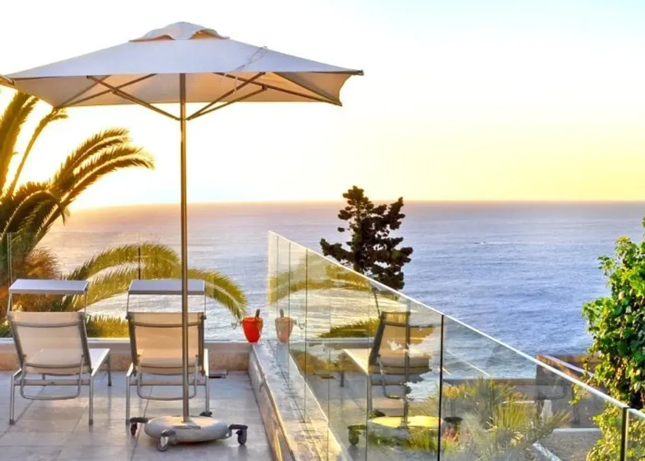 Villa Lush in Clifton