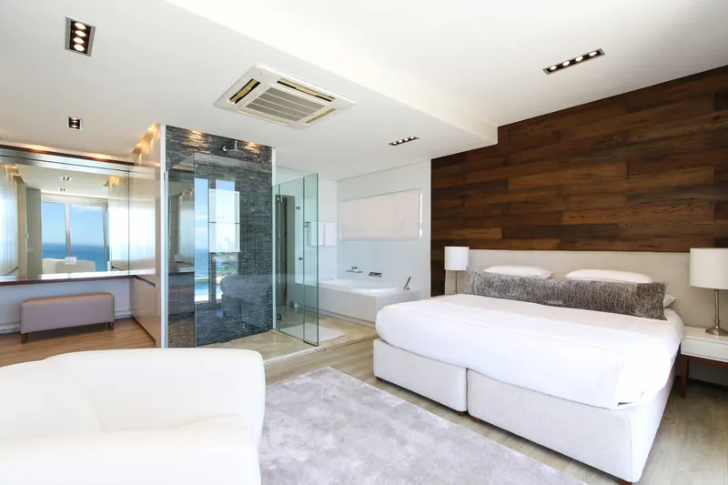 Medburn Luxury Villa in Camps Bay – photo 22