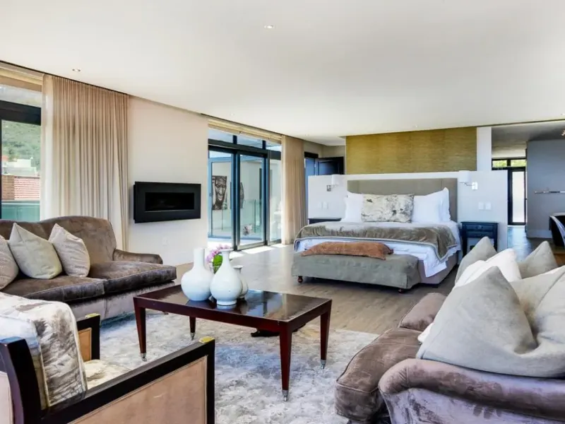 Meadows in Camps Bay – photo 15