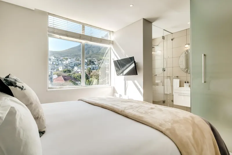 Beach Vistas in Camps Bay – photo 29