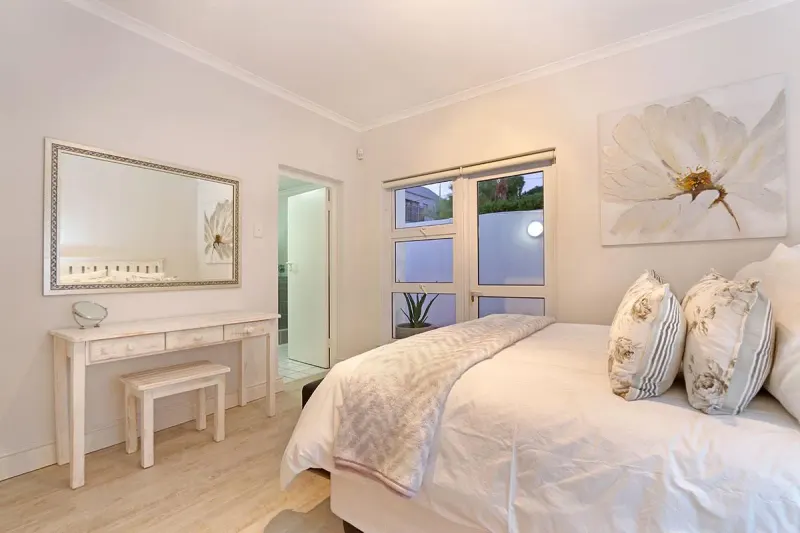 Camps Bay Beach Apartment in Camps Bay – photo 12