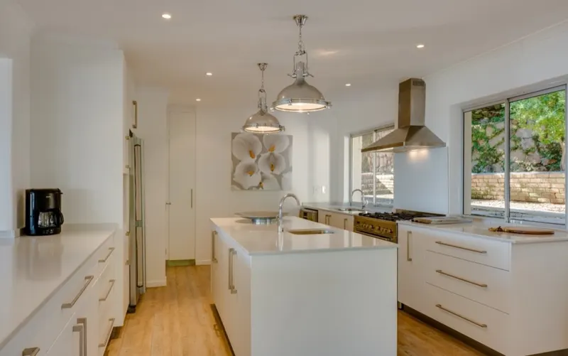 15 Woodford in Camps Bay – photo 37