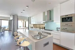 The Houghton Full House in Bakoven – photo 2 thumbnail