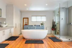 42 on Victoria - Camps Bay beach bungalow in Bakoven – photo 18 thumbnail