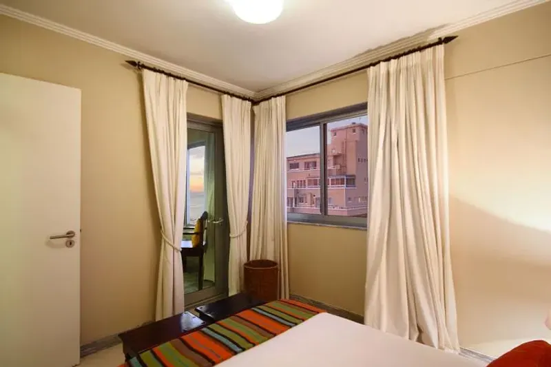 Beach Road Penthouse in Sea Point – photo 19