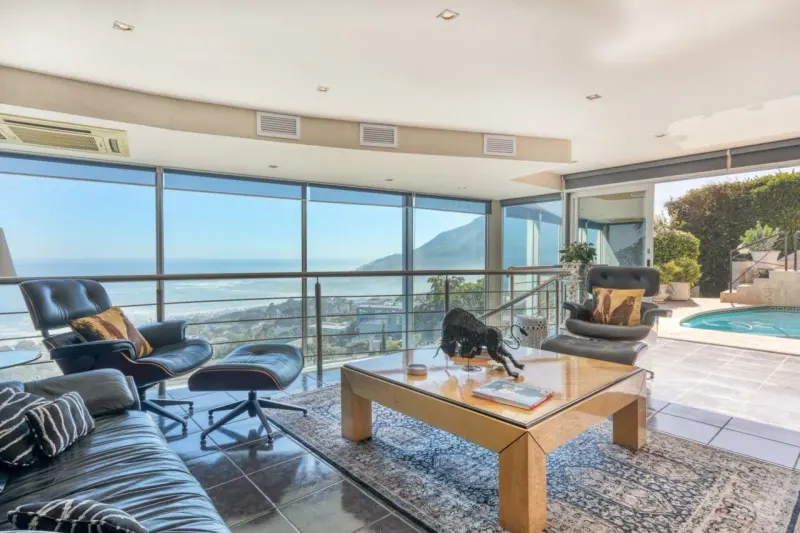Ocean View Oasis - Camps Bay Loft with pool in Bakoven – photo 10