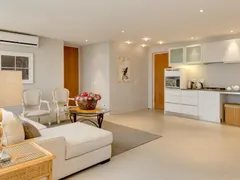 Cloud House in Camps Bay – photo 4 thumbnail