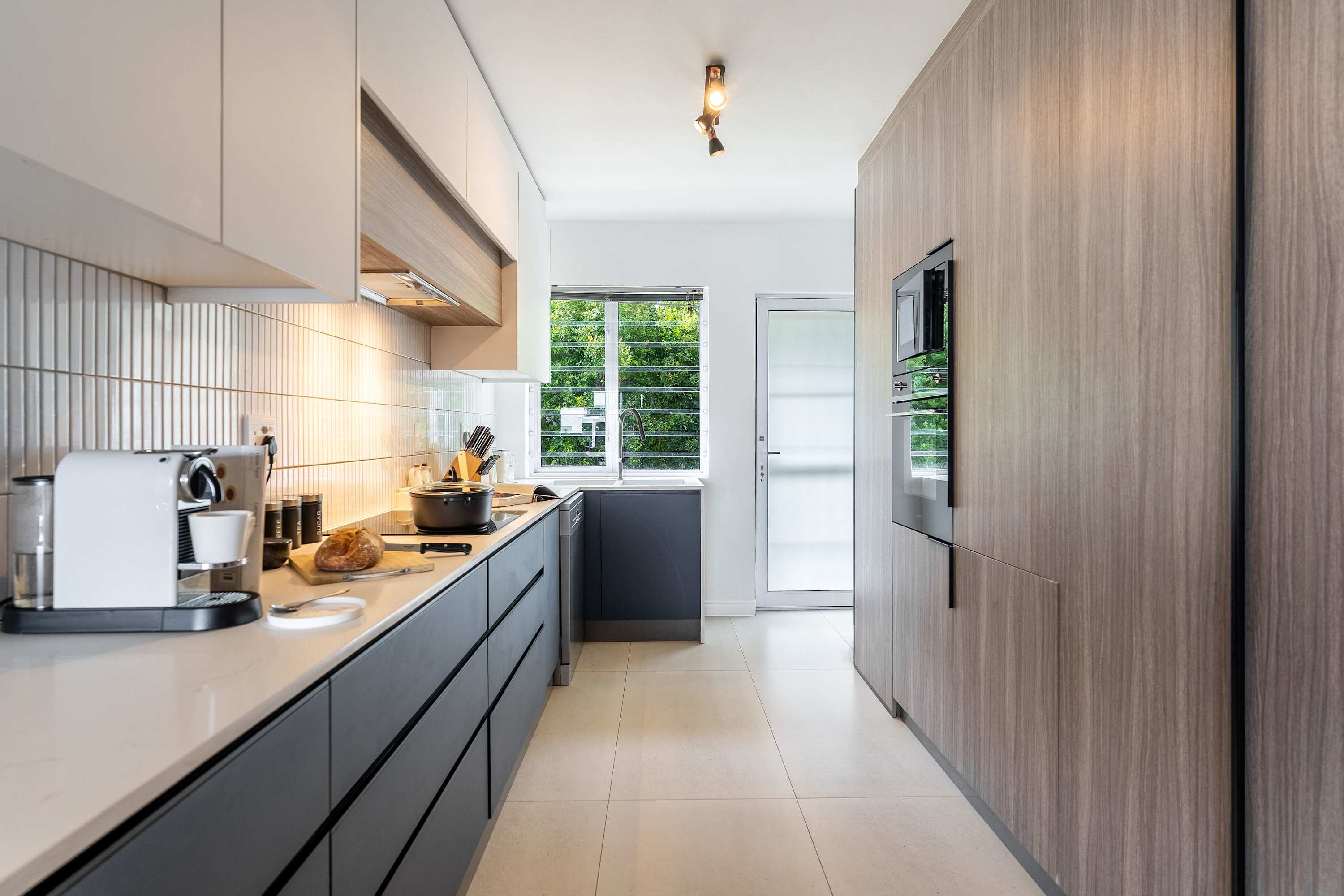 property_b1b0e0c8-1b69-42bd-a28a-ac6805339685_13