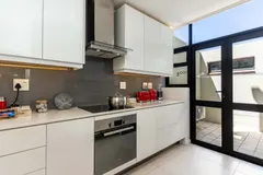 Camps Bay Nest in Camps Bay – photo 16 thumbnail