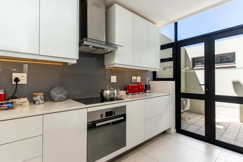 Camps Bay Nest in Camps Bay – photo 16