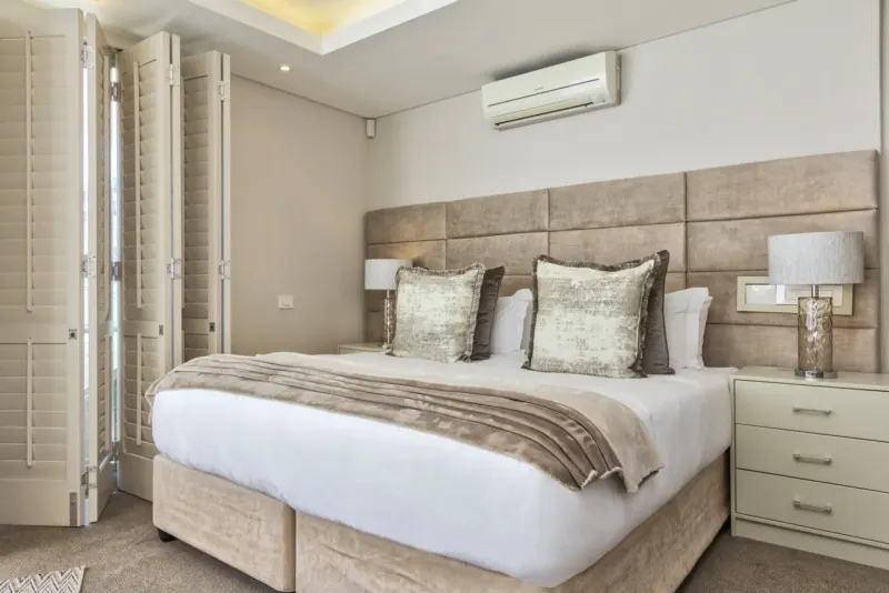 Serenity Bay in Bantry Bay – photo 18