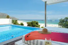 Villa Bleu Blanc in Camps Bay – photo 1 thumbnail