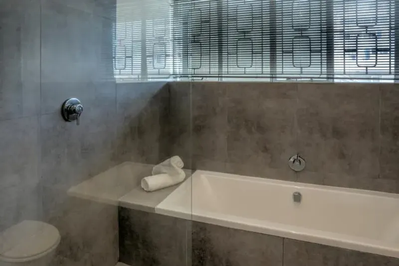 Mouille Point Sea Views Apartment in Mouille Point – photo 10