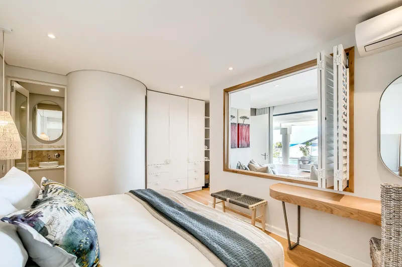 17 Geneva Drive in Camps Bay – photo 35