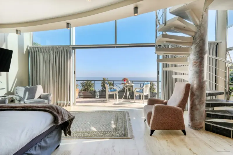 Ocean View Oasis - Camps Bay Loft with pool in Bakoven – photo 1