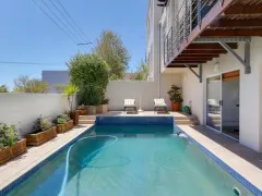 4 Ave Charmante in Bantry Bay – photo 3 thumbnail