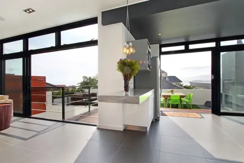 Casa Joubert in Green Point – photo 8