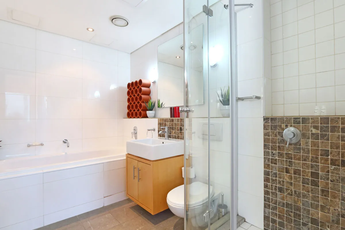 property_b35d8ef5-edcc-4574-bf97-f6cc68f609d5_8