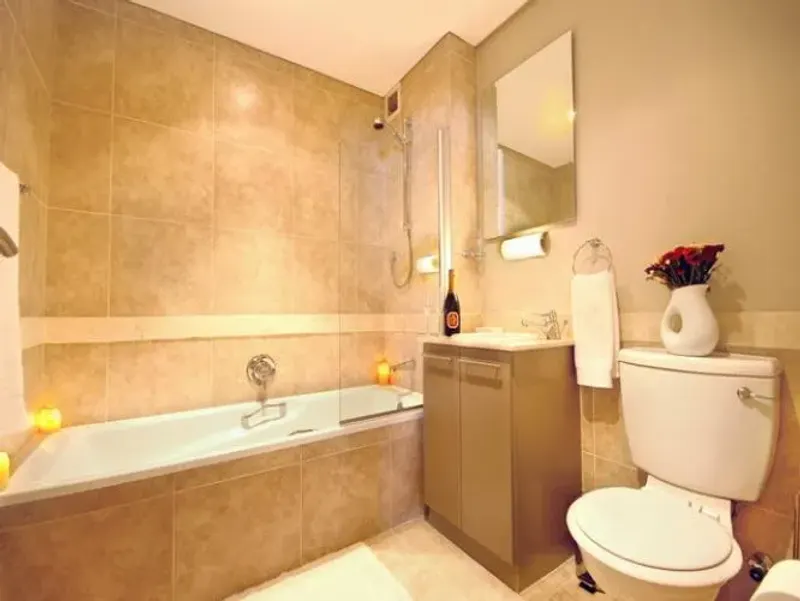 Dunmore Apartment in Clifton – photo 2