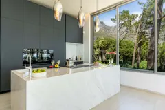 Glass House in Camps Bay – photo 19 thumbnail