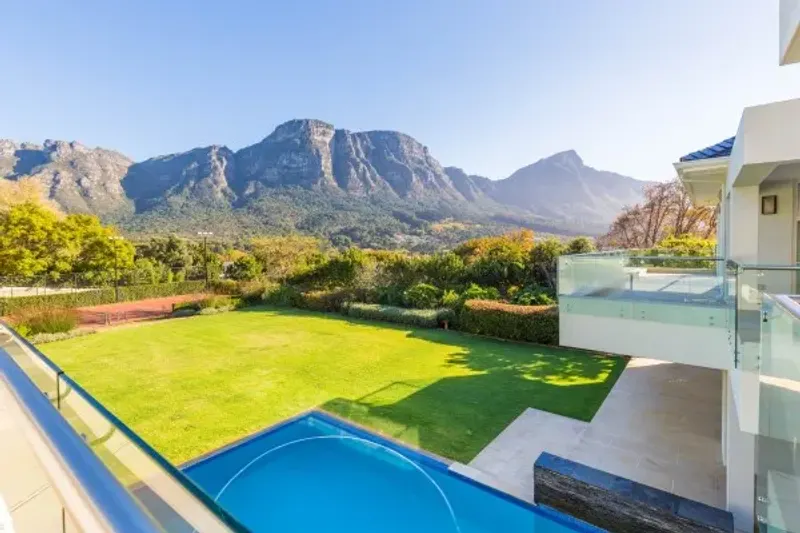 Hillwood Villa in Bishopscourt – photo 35