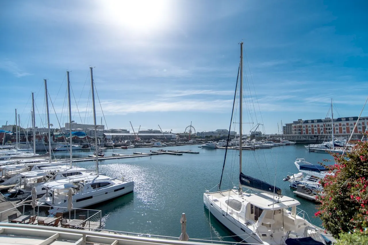 Marina Breeze in V&A Waterfront