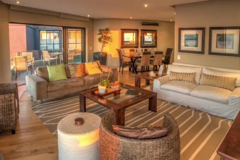 Houghton Heights 3 Bed in Camps Bay – photo 17