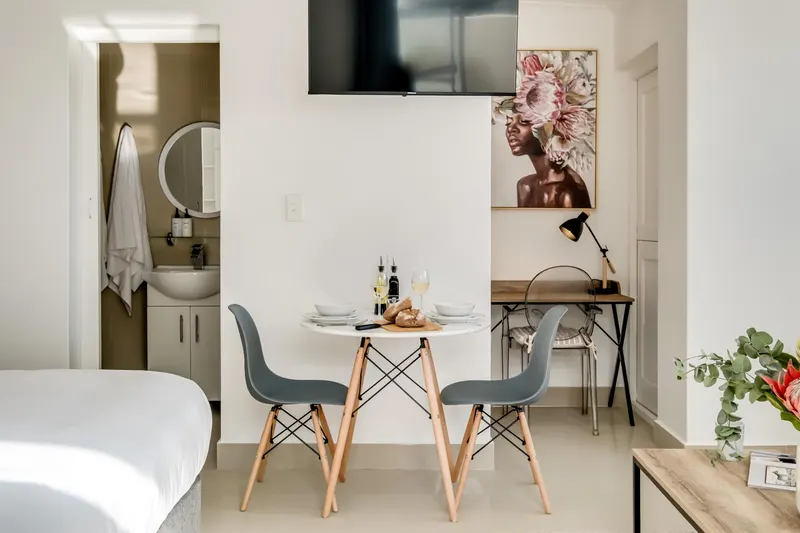 Sanctuary Cove in Camps bay – photo 4