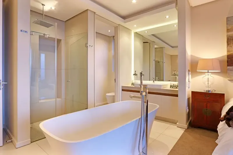 Chepstow Road Villa in Green Point – photo 27