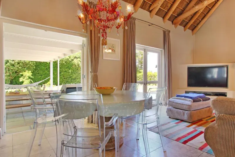Constantia Valley Walk in Bel Ombre – photo 7