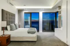 Skyline Penthouse in Camps Bay – photo 2 thumbnail