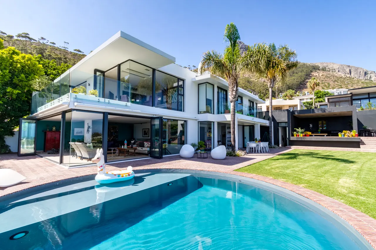 Fluorite Villa in Fresnaye