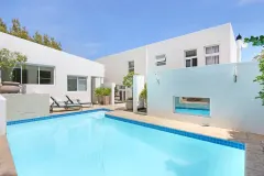 Saints Villa 4 Bed in Camps Bay – photo 1 thumbnail