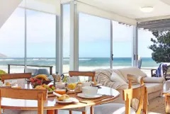 Glen Beach Vista House Upper Unit in Camps Bay – photo 19 thumbnail