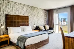 100 Geneva Drive in Camps Bay – photo 21 thumbnail
