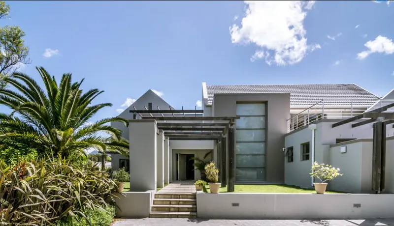 Constantia Villa in Constantia Heights – photo 26