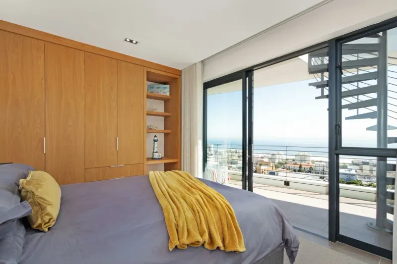 Alpha Penthouse in Green Point – photo 12